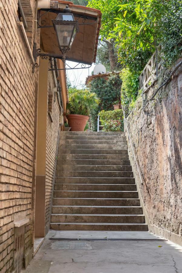 Studio Via Nicola Fabrizi ローマ エクステリア 写真